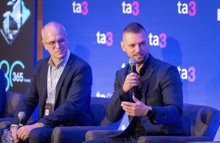 konferencia ta3